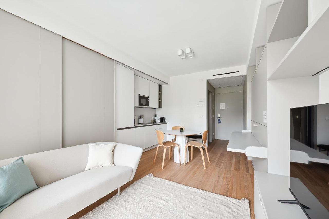 Limehome Milan Via Stresa Extérieur photo
